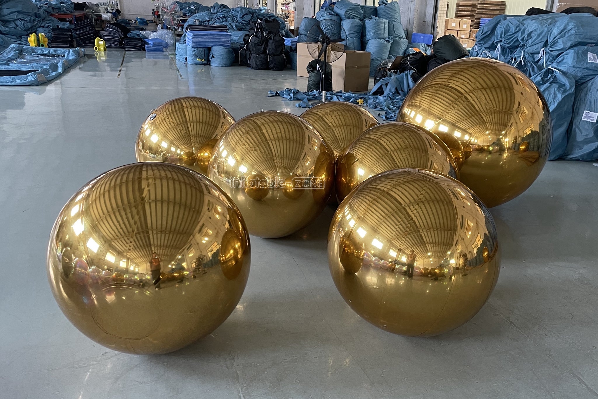 Gold Inflatable Mirror Ball Decoration Inflatable Large Disco Mirror Balls For Sale