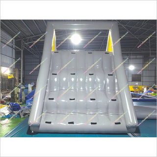 Big Inflatable Water Park Amusement Facilities Inflatable Island Trampoline Floating Water Slide For Lake