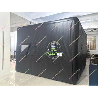 Mobile Inflatable Golf Simulator Impact Screen Protector Blow Up Golf Simulator Enclosure Tent