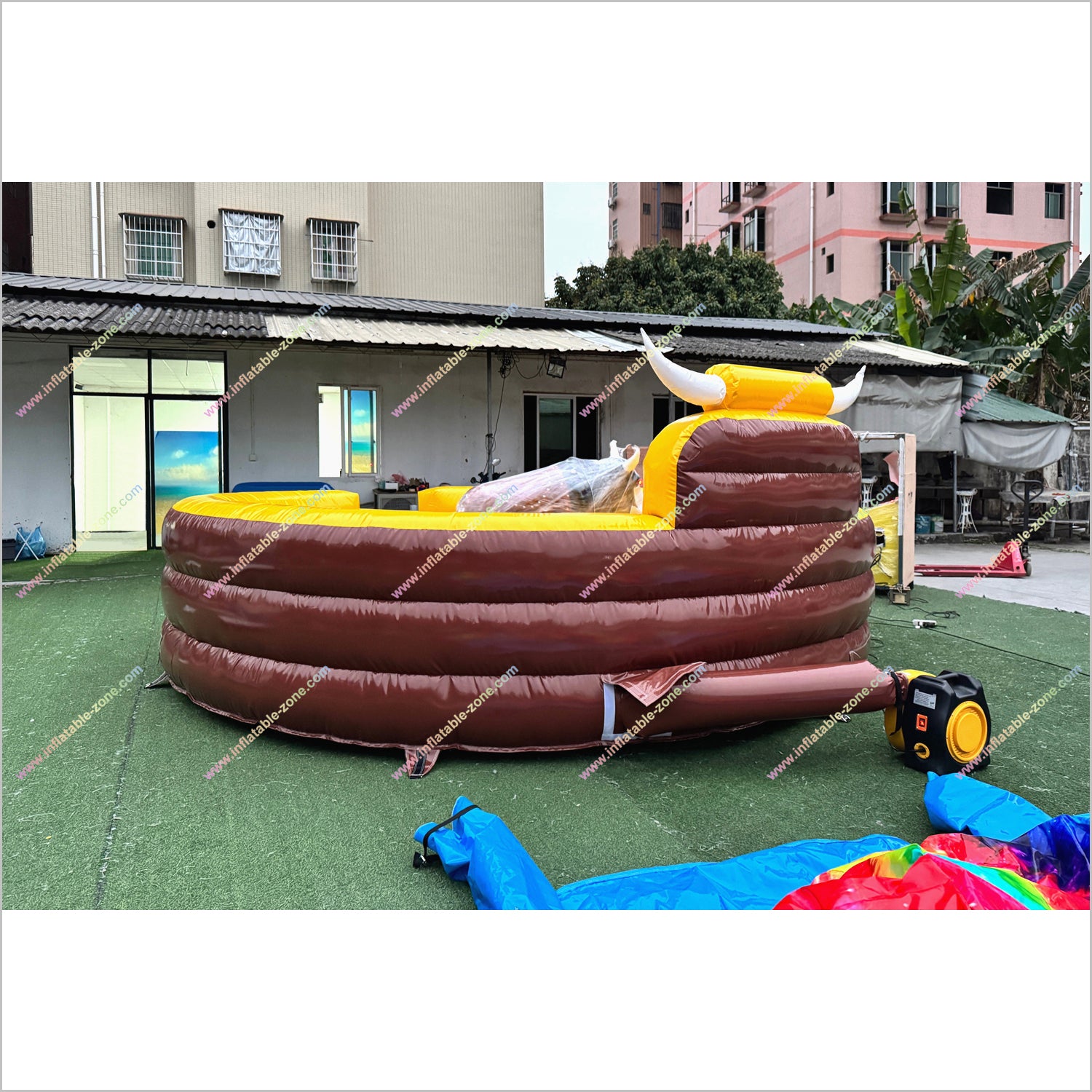 Renting Mechanical Bull Wild West Inflatable Bull Ride Amusement Park ...