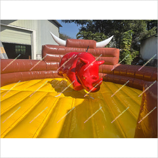 Competitive Fun Inflatable Bull Ring Challenge Race Equipment Mechanical Rhino Rodeo Bull Machine For Sale